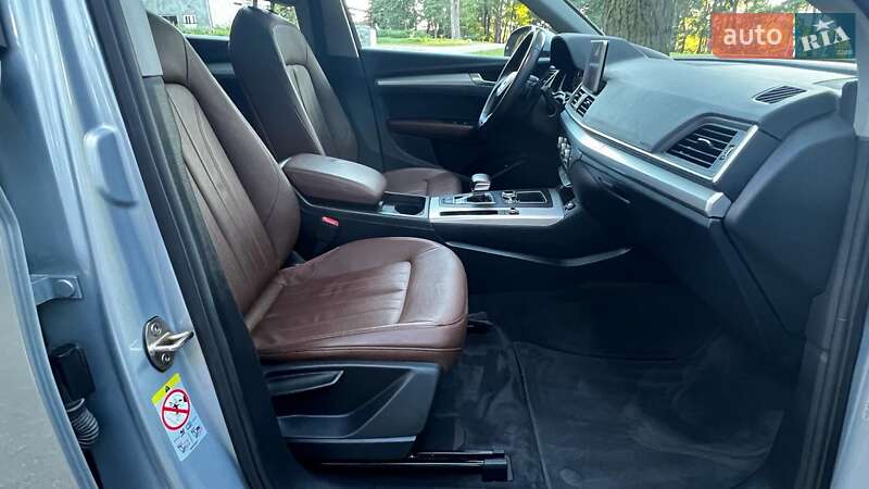 Позашляховик / Кросовер Audi Q5 2018 в Львові