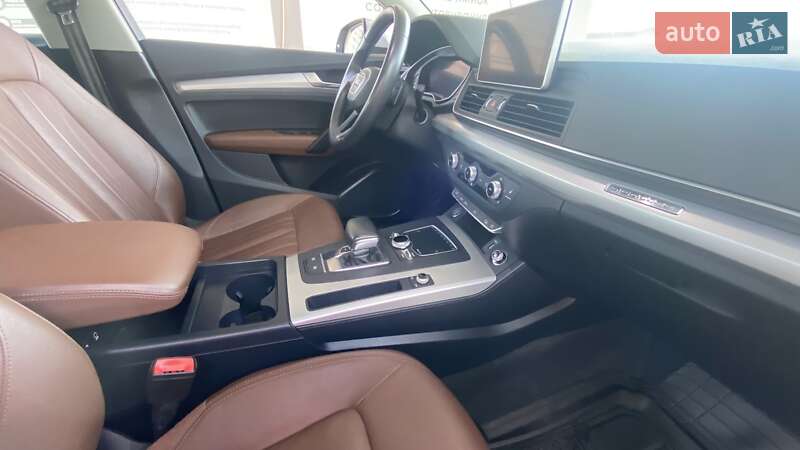 Позашляховик / Кросовер Audi Q5 2018 в Львові