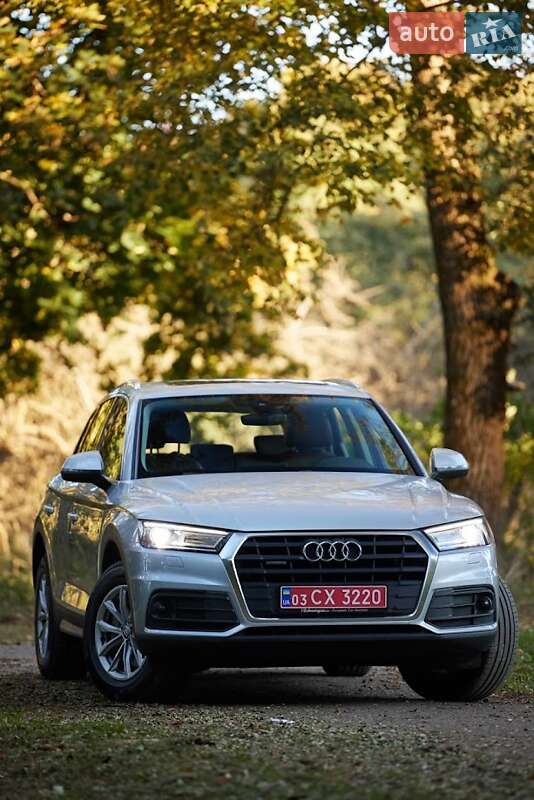 Позашляховик / Кросовер Audi Q5 2018 в Львові