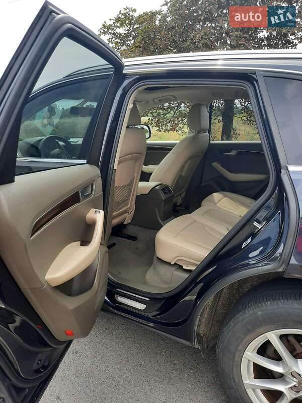 Внедорожник / Кроссовер Audi Q5 2011 в Львове