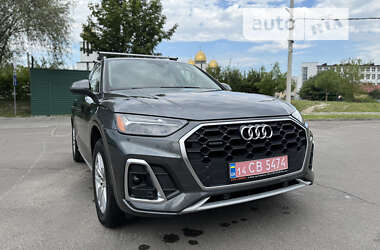 Внедорожник / Кроссовер Audi Q5 2021 в Львове