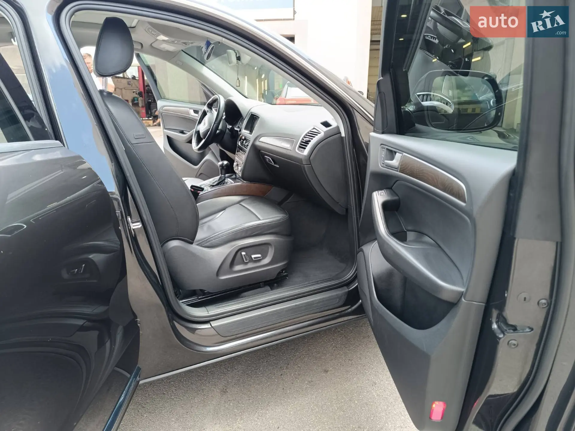 Audi Q5 2016 VIN WA1C2AFP4HA064737 фото оголошення 6 з 13