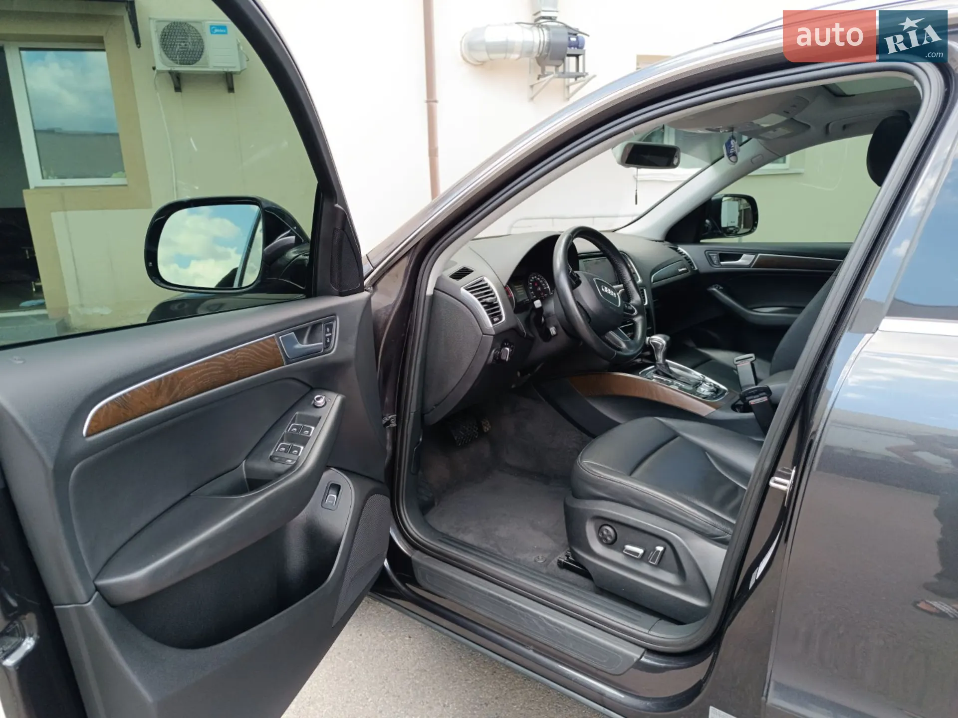 Audi Q5 2016 VIN WA1C2AFP4HA064737 фото оголошення 5 з 13