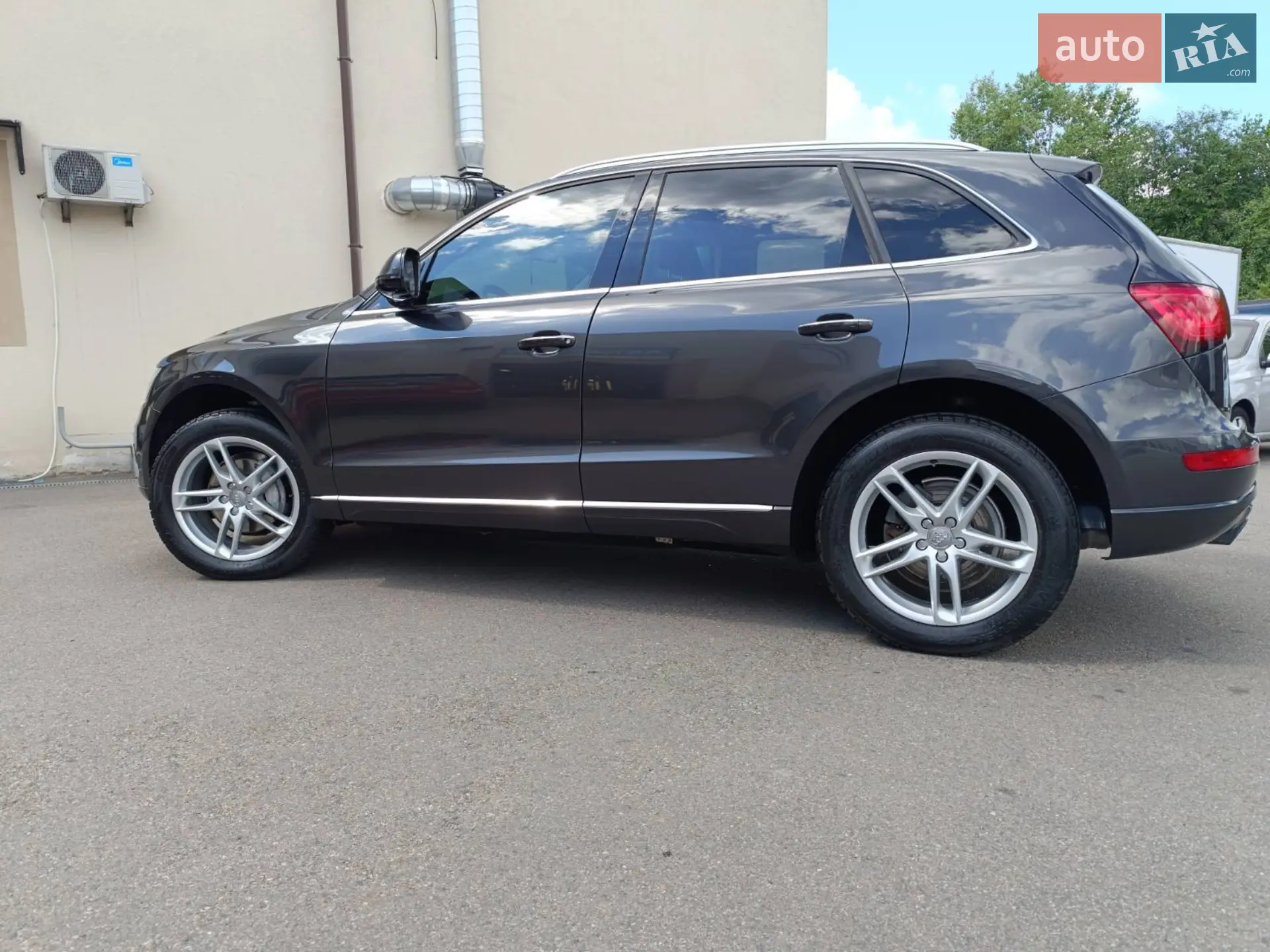 Audi Q5 2016 VIN WA1C2AFP4HA064737 фото оголошення 3 з 13