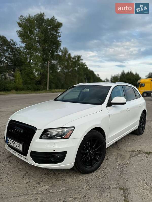 Внедорожник / Кроссовер Audi Q5 2011 в Городке