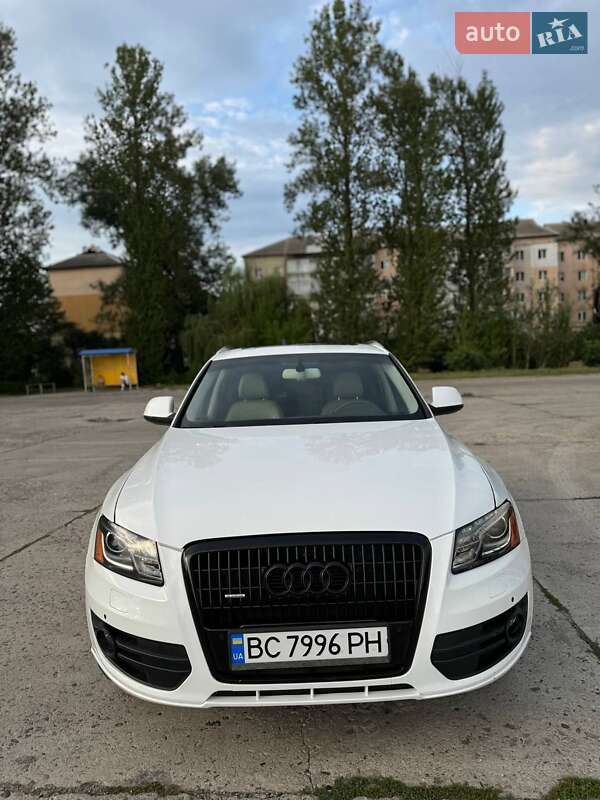 Внедорожник / Кроссовер Audi Q5 2011 в Городке