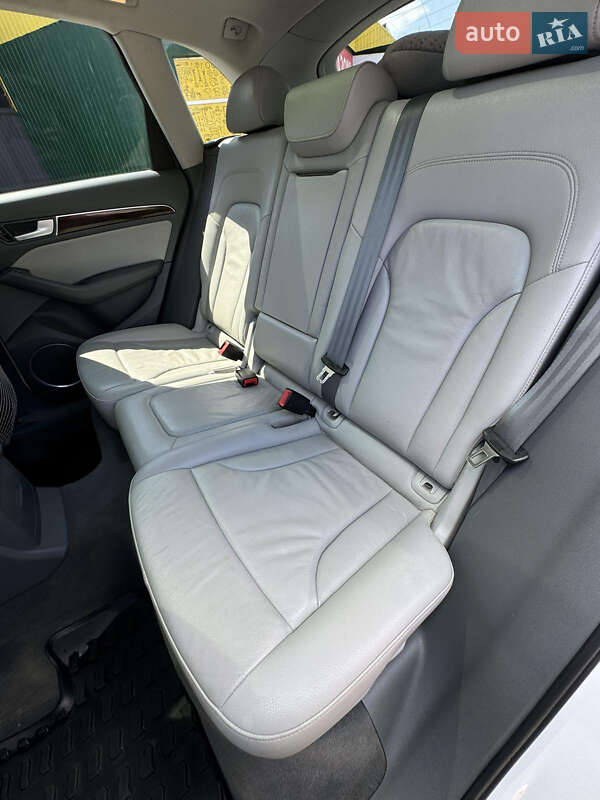 Внедорожник / Кроссовер Audi Q5 2015 в Кропивницком