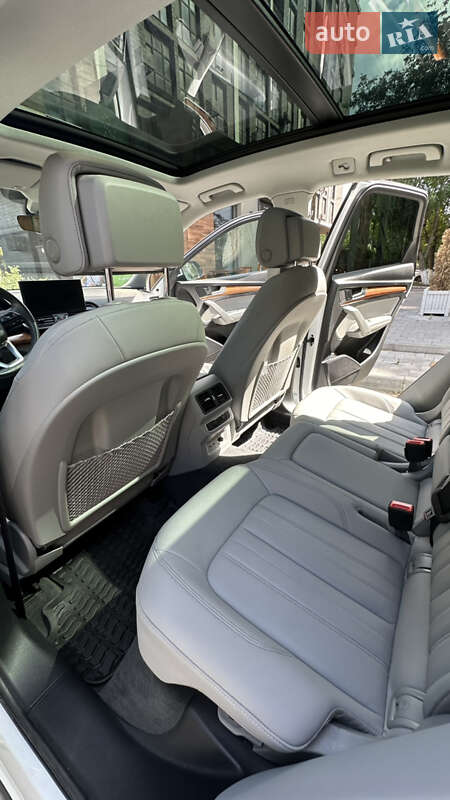 Внедорожник / Кроссовер Audi Q5 2020 в Одессе