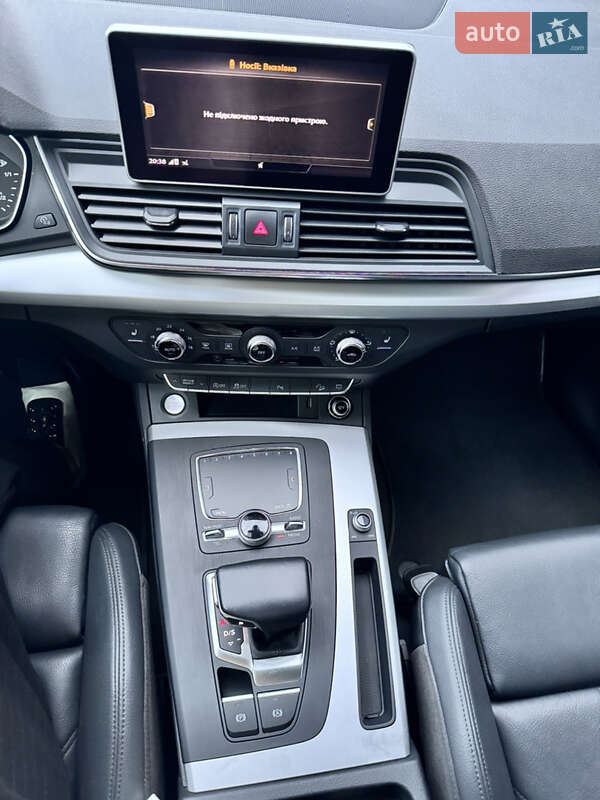 Позашляховик / Кросовер Audi Q5 2020 в Києві