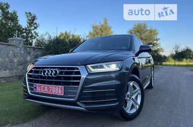 Позашляховик / Кросовер Audi Q5 2017 в Львові