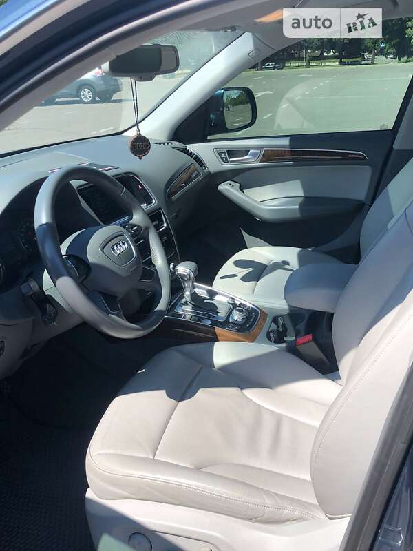 Внедорожник / Кроссовер Audi Q5 2014 в Полтаве
