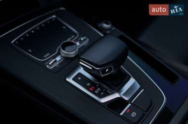 Внедорожник / Кроссовер Audi Q5 2020 в Львове