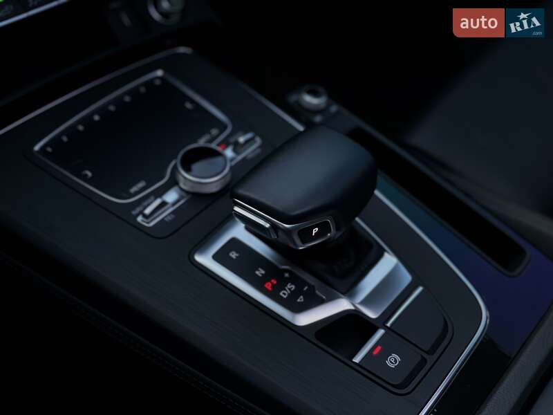 Внедорожник / Кроссовер Audi Q5 2020 в Львове