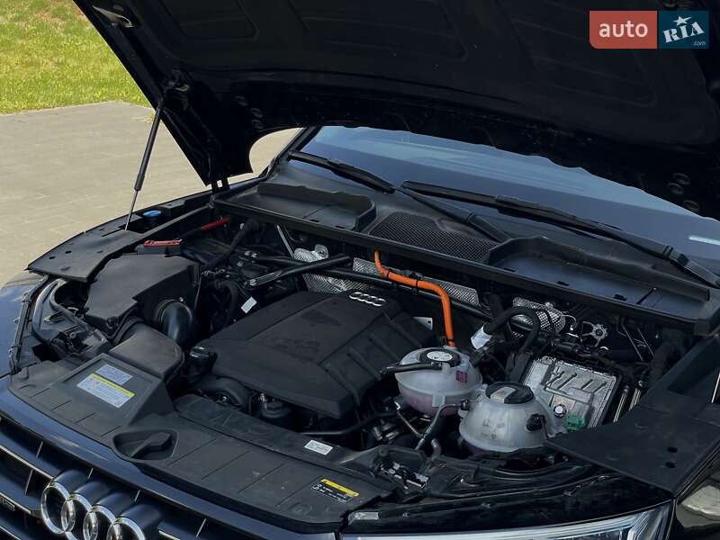 Внедорожник / Кроссовер Audi Q5 2020 в Львове