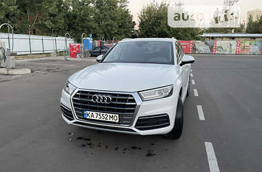 Позашляховик / Кросовер Audi Q5 2020 в Києві