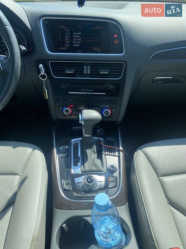 Внедорожник / Кроссовер Audi Q5 2015 в Киеве