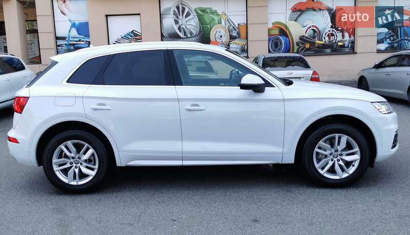 Внедорожник / Кроссовер Audi Q5 2020 в Киеве фото 5 Внедорожник / Кроссовер Audi Q5 2020 в Киеве