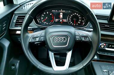 Внедорожник / Кроссовер Audi Q5 2020 в 