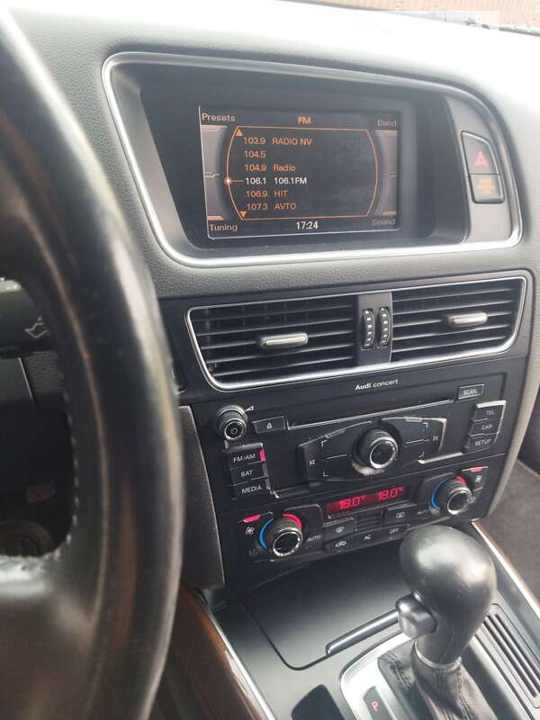 Внедорожник / Кроссовер Audi Q5 2011 в Житомире