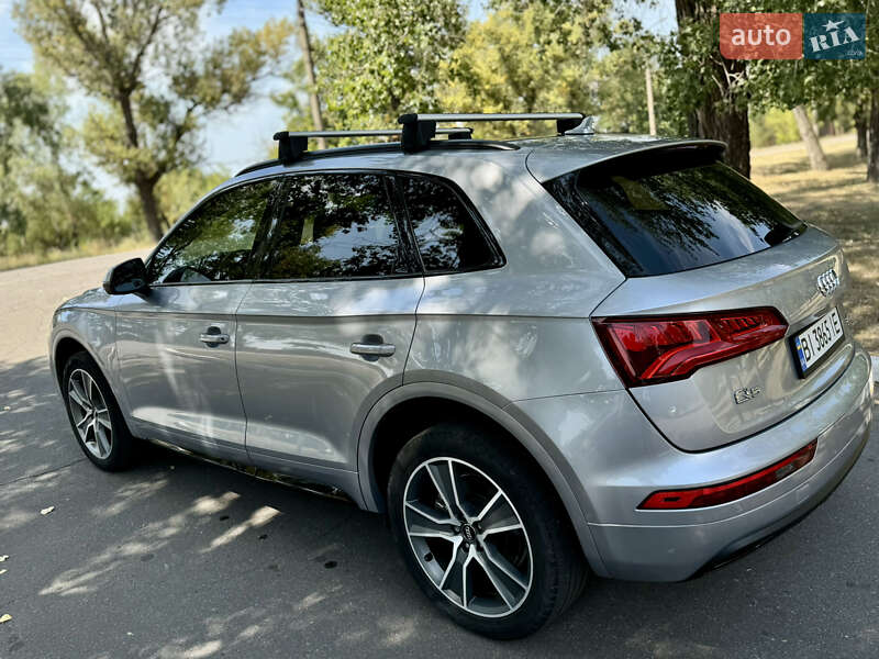 Внедорожник / Кроссовер Audi Q5 2018 в Киеве