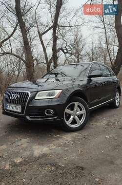 Внедорожник / Кроссовер Audi Q5 2015 в 
