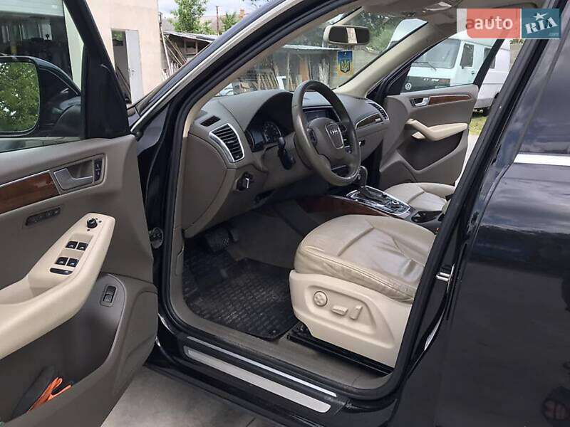 Внедорожник / Кроссовер Audi Q5 2009 в Славуте