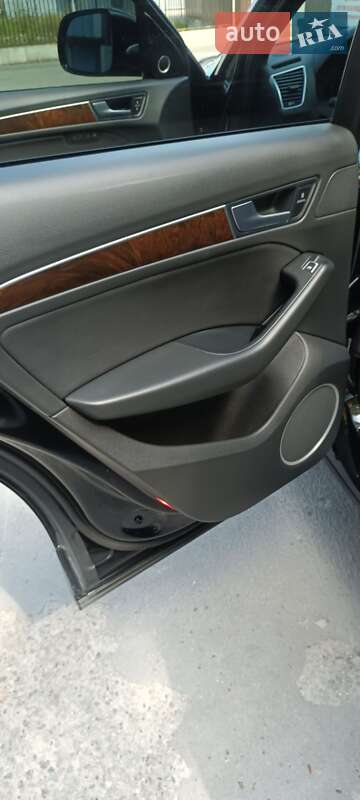 Внедорожник / Кроссовер Audi Q5 2015 в Калуше