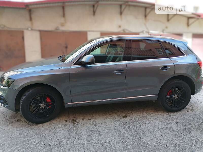 Внедорожник / Кроссовер Audi Q5 2014 в Ивано-Франковске