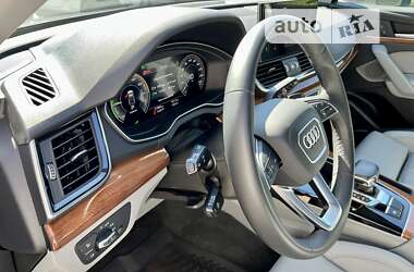 Позашляховик / Кросовер Audi Q5 2022 в 