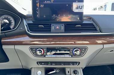 Позашляховик / Кросовер Audi Q5 2022 в 