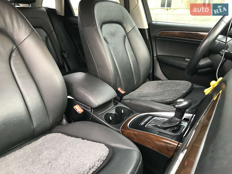 Внедорожник / Кроссовер Audi Q5 2014 в Черновцах
