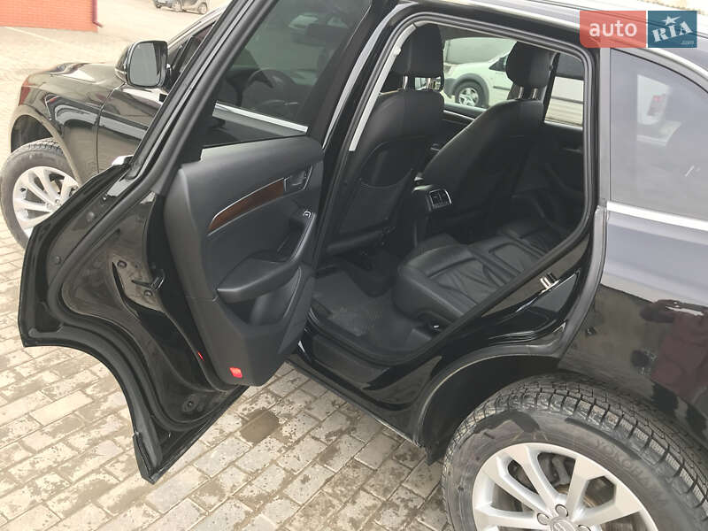Внедорожник / Кроссовер Audi Q5 2014 в Черновцах