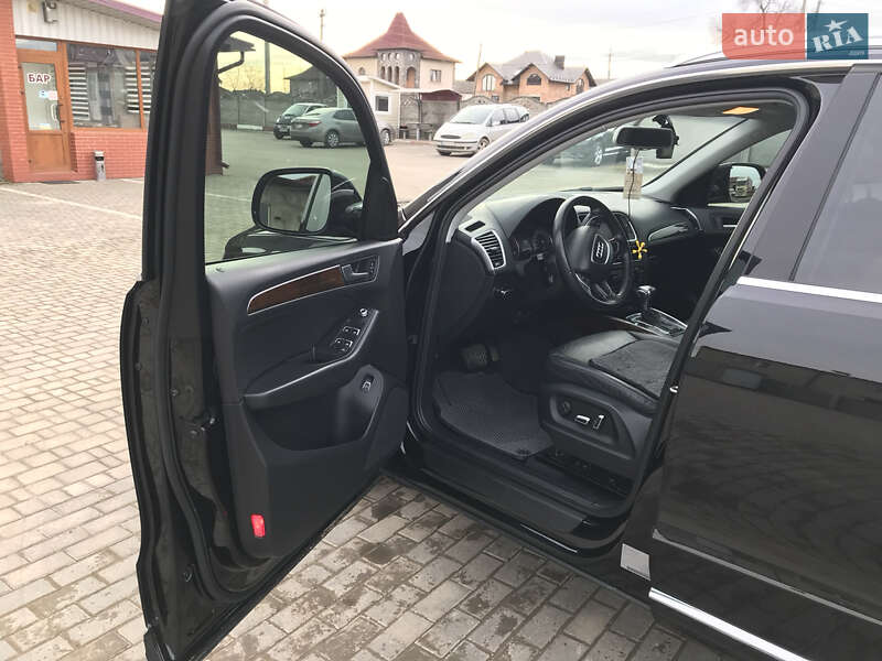Внедорожник / Кроссовер Audi Q5 2014 в Черновцах