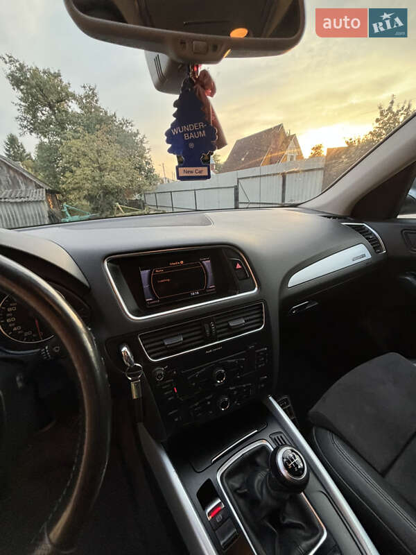 Позашляховик / Кросовер Audi Q5 2011 в Луцьку