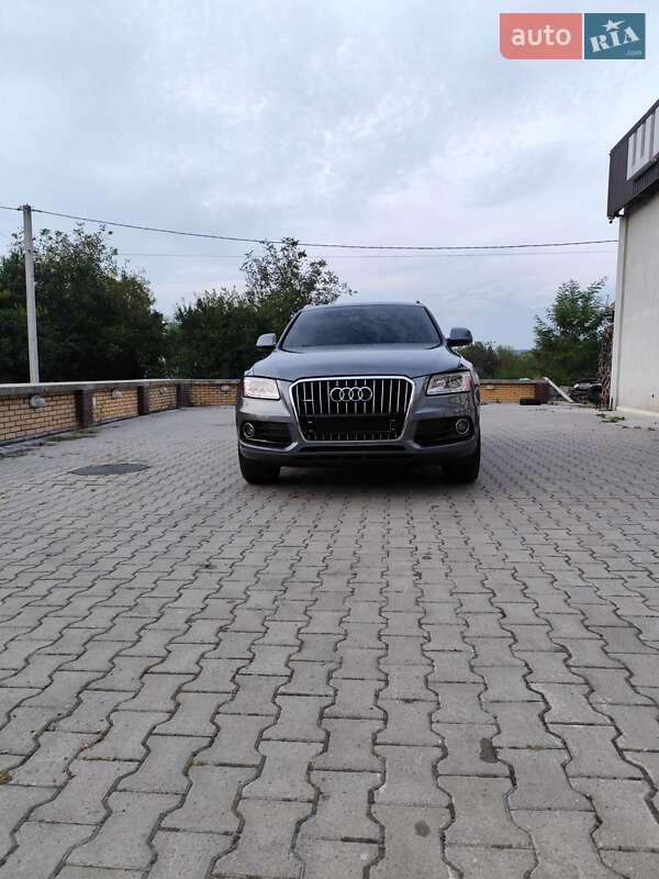 Внедорожник / Кроссовер Audi Q5 2016 в 