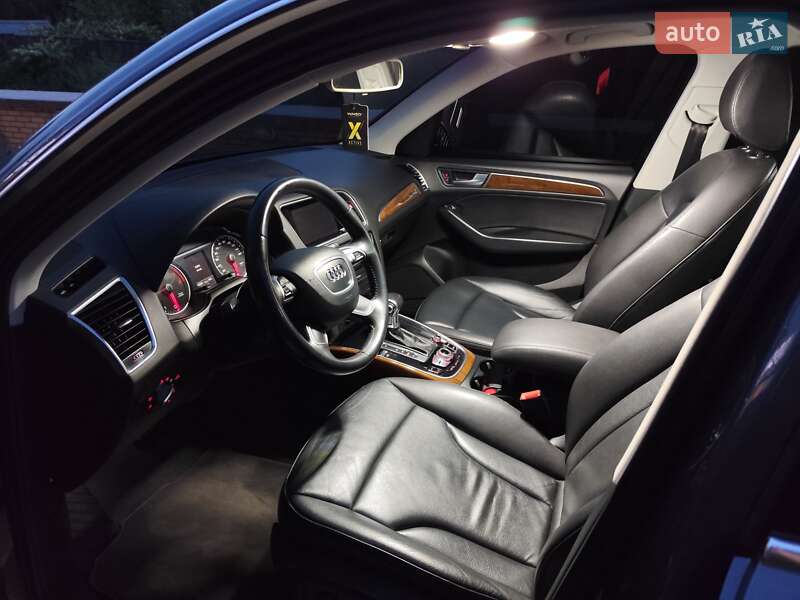 Внедорожник / Кроссовер Audi Q5 2016 в Хмельницком