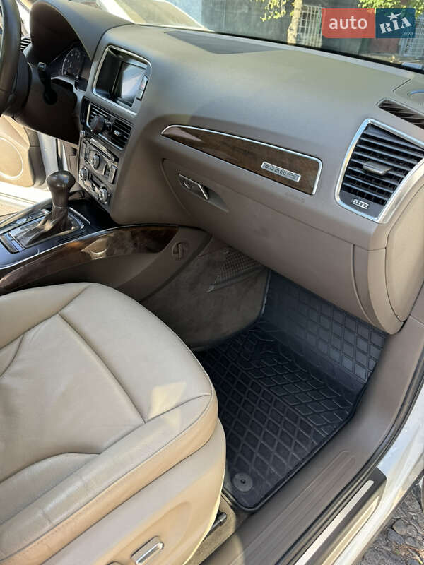 Внедорожник / Кроссовер Audi Q5 2013 в Львове