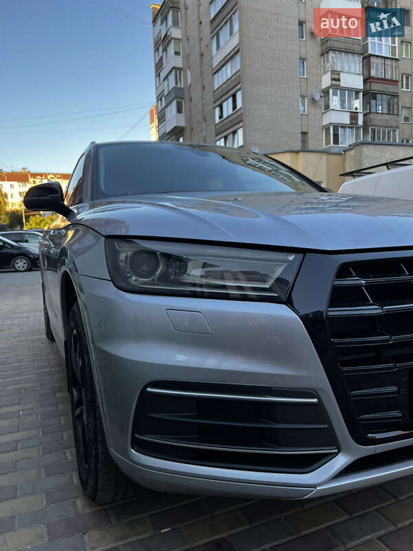 Позашляховик / Кросовер Audi Q5 2019 в Тернополі