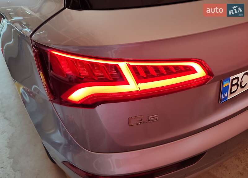 Внедорожник / Кроссовер Audi Q5 2017 в Львове
