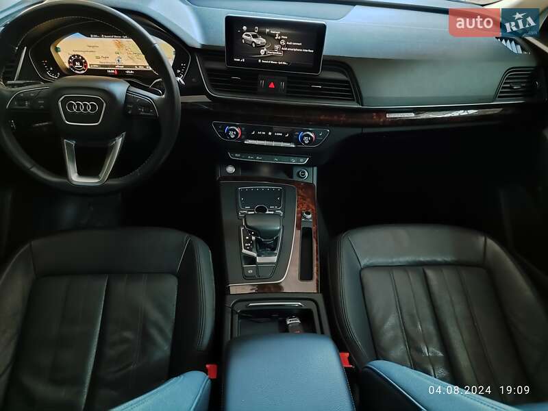 Внедорожник / Кроссовер Audi Q5 2017 в Львове