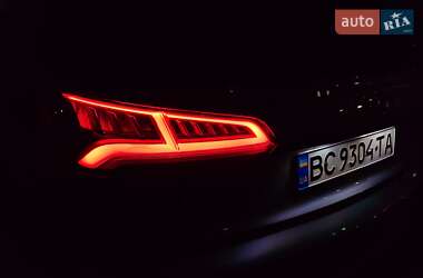 Внедорожник / Кроссовер Audi Q5 2017 в 