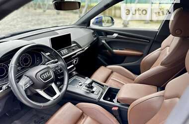 Внедорожник / Кроссовер Audi Q5 2017 в 