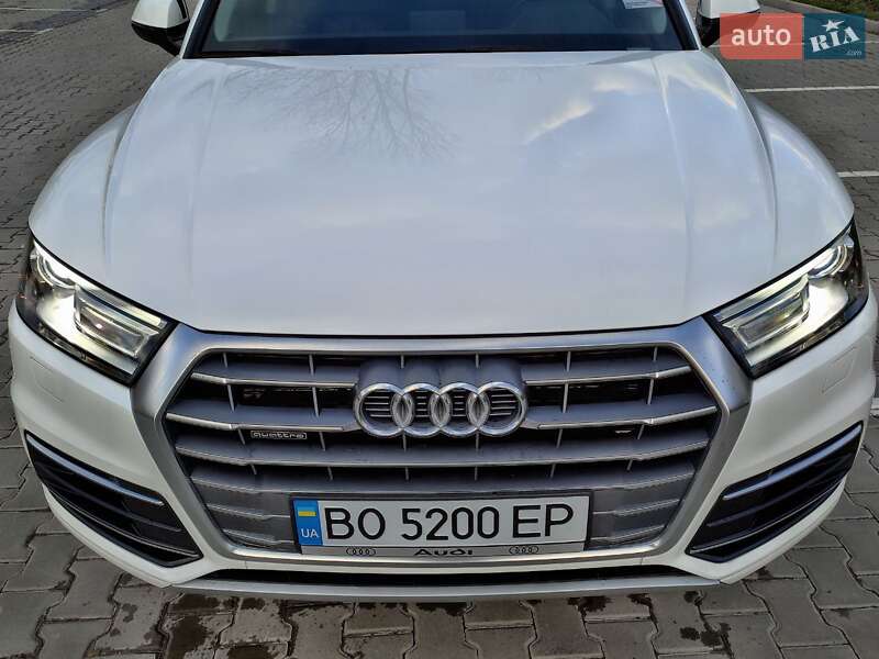 Позашляховик / Кросовер Audi Q5 2018 в Тернополі
