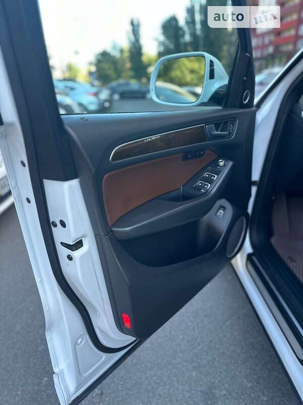 Внедорожник / Кроссовер Audi Q5 2015 в Киеве