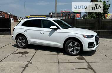 Внедорожник / Кроссовер Audi Q5 2020 в Киеве