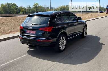 Позашляховик / Кросовер Audi Q5 2015 в 