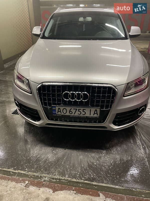 Внедорожник / Кроссовер Audi Q5 2013 в Хусте