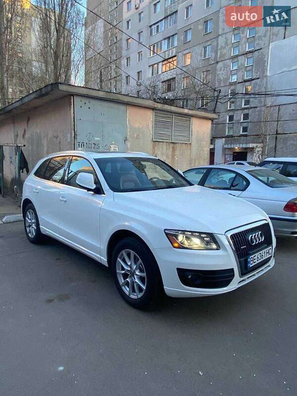 Внедорожник / Кроссовер Audi Q5 2010 в Николаеве