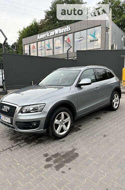 Позашляховик / Кросовер Audi Q5 2010 в Чернівцях