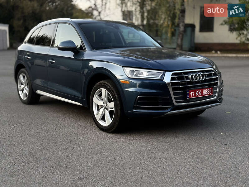 Позашляховик / Кросовер Audi Q5 2018 в Лубнах